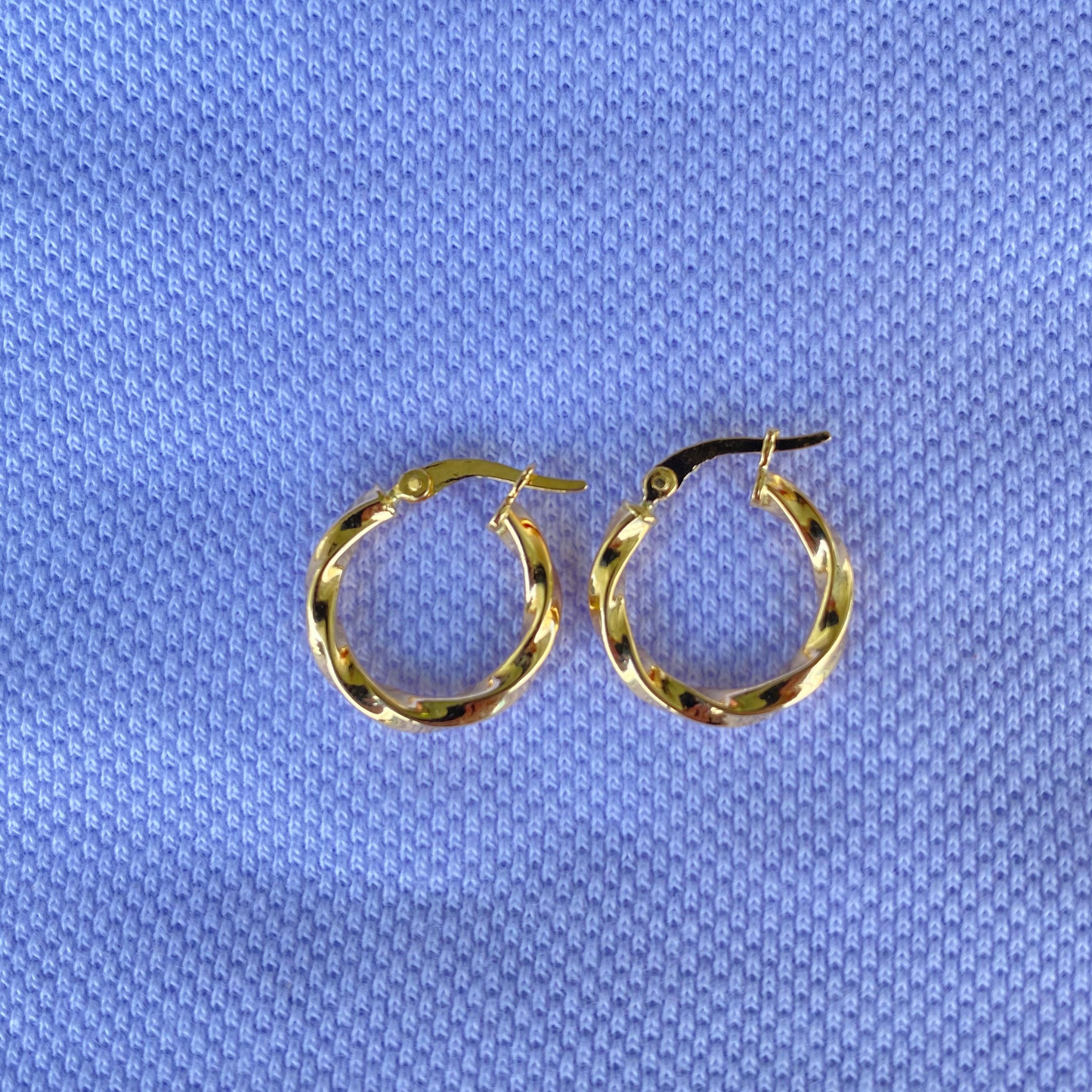 Candongas Entorchadas Oro 18k – Brillo y estilo único