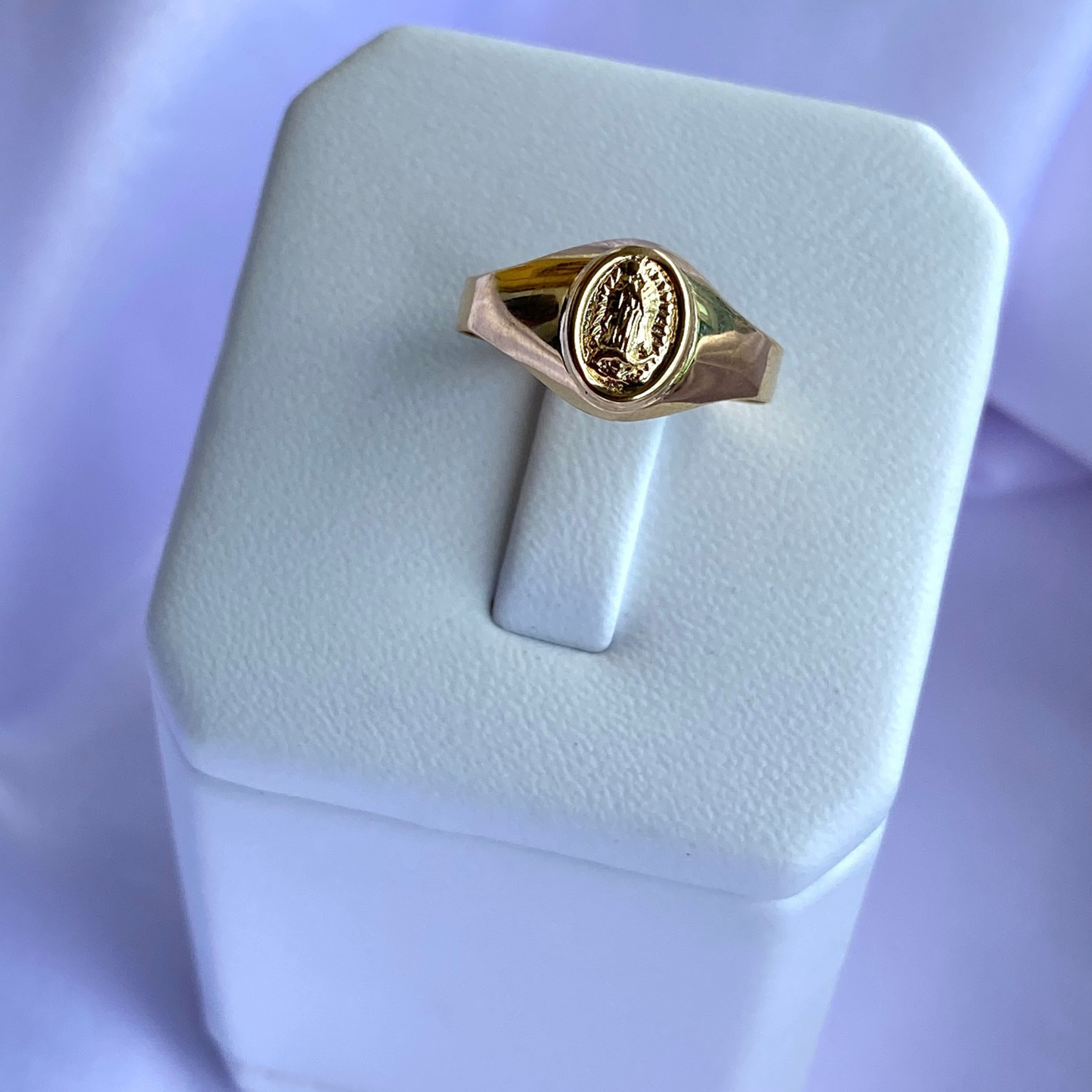 Anillo Virgen de Guadalupe en oro 18k – Protección y devoción