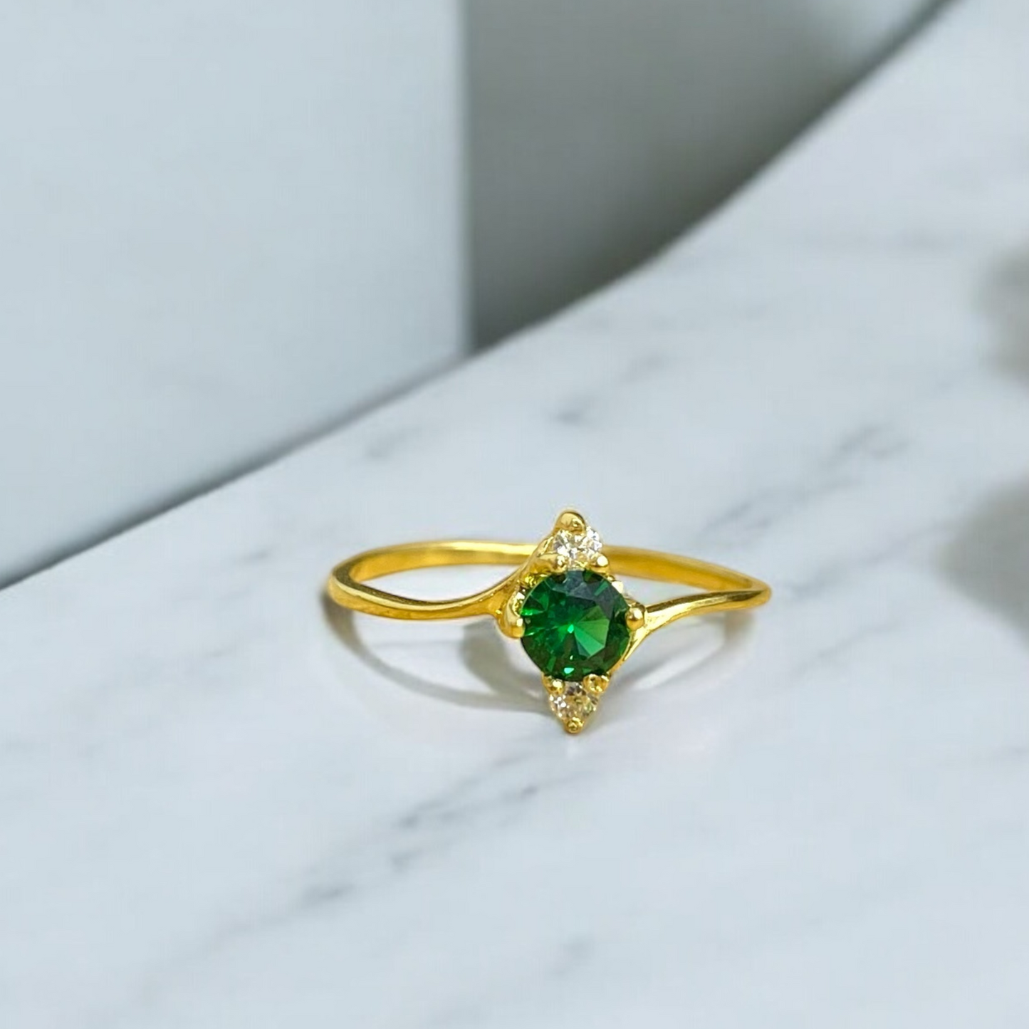 Anillo Aura Verde en Oro 18K
