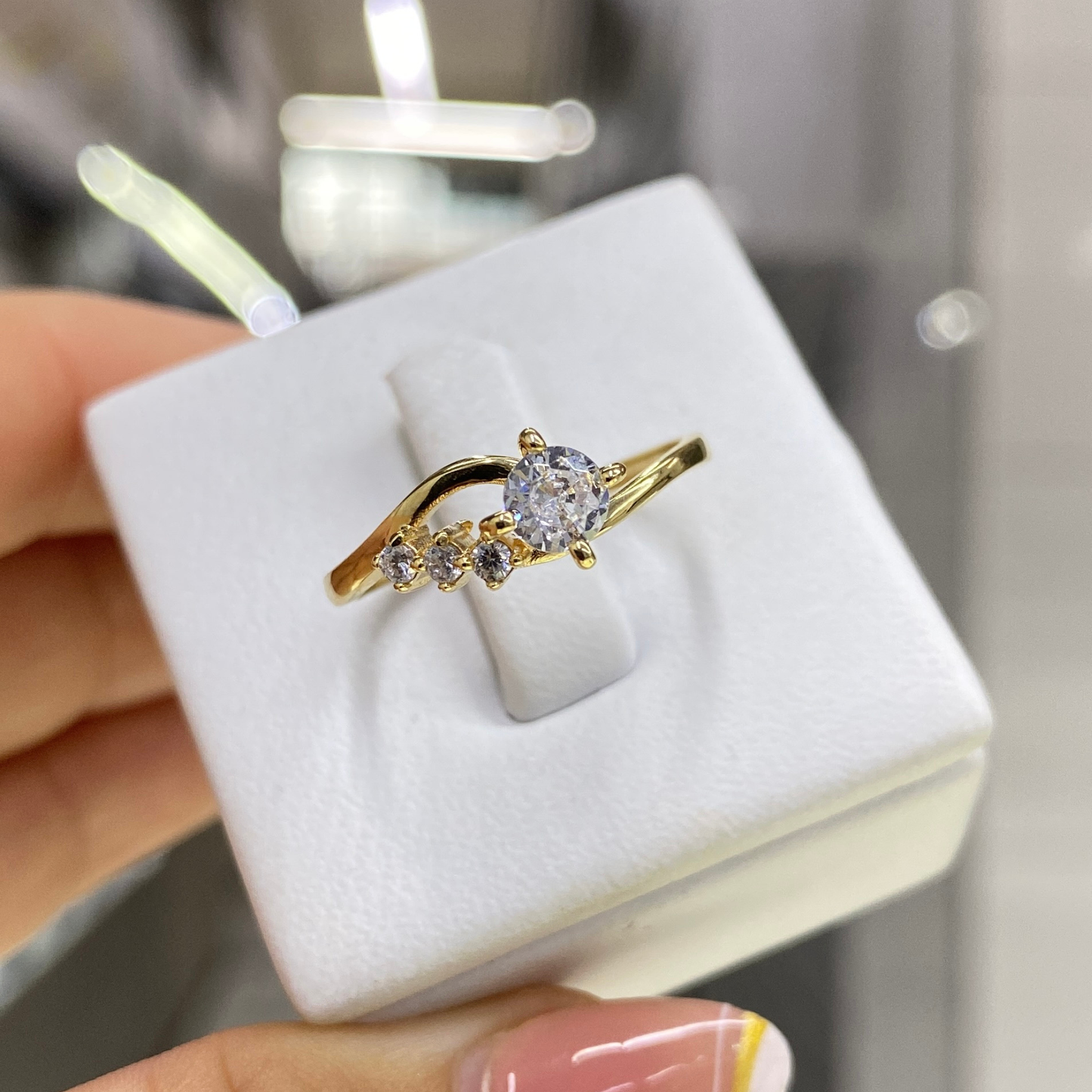 Anillo Solitario Oro 18K