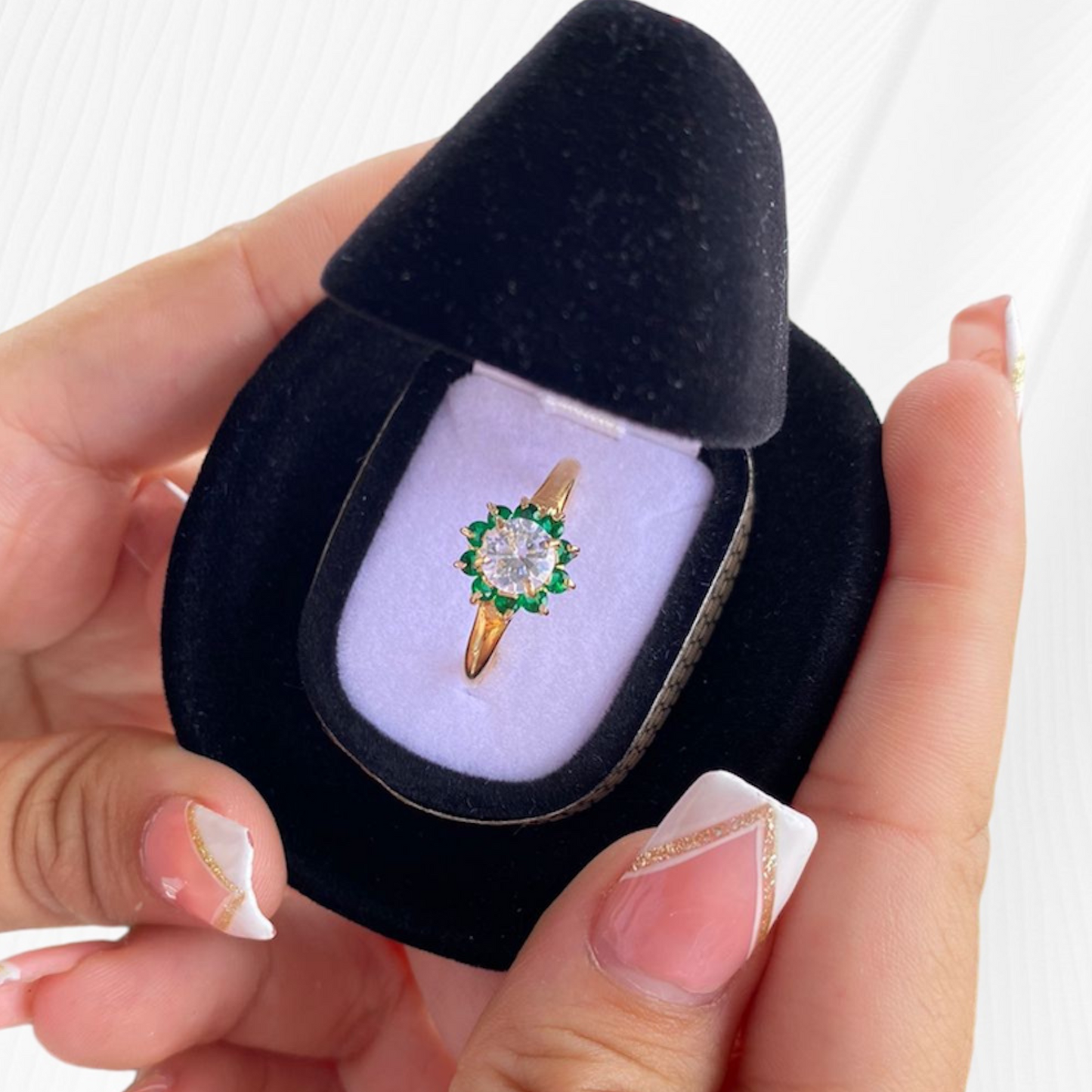 Anillo Flor Verde en Oro 18K