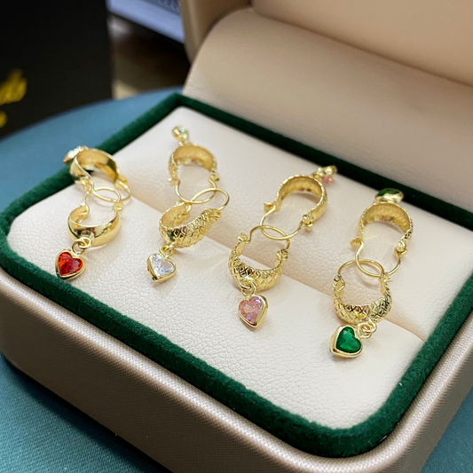 Candongas Mini  con Corazón en Oro 18K – Delicadeza que enamora