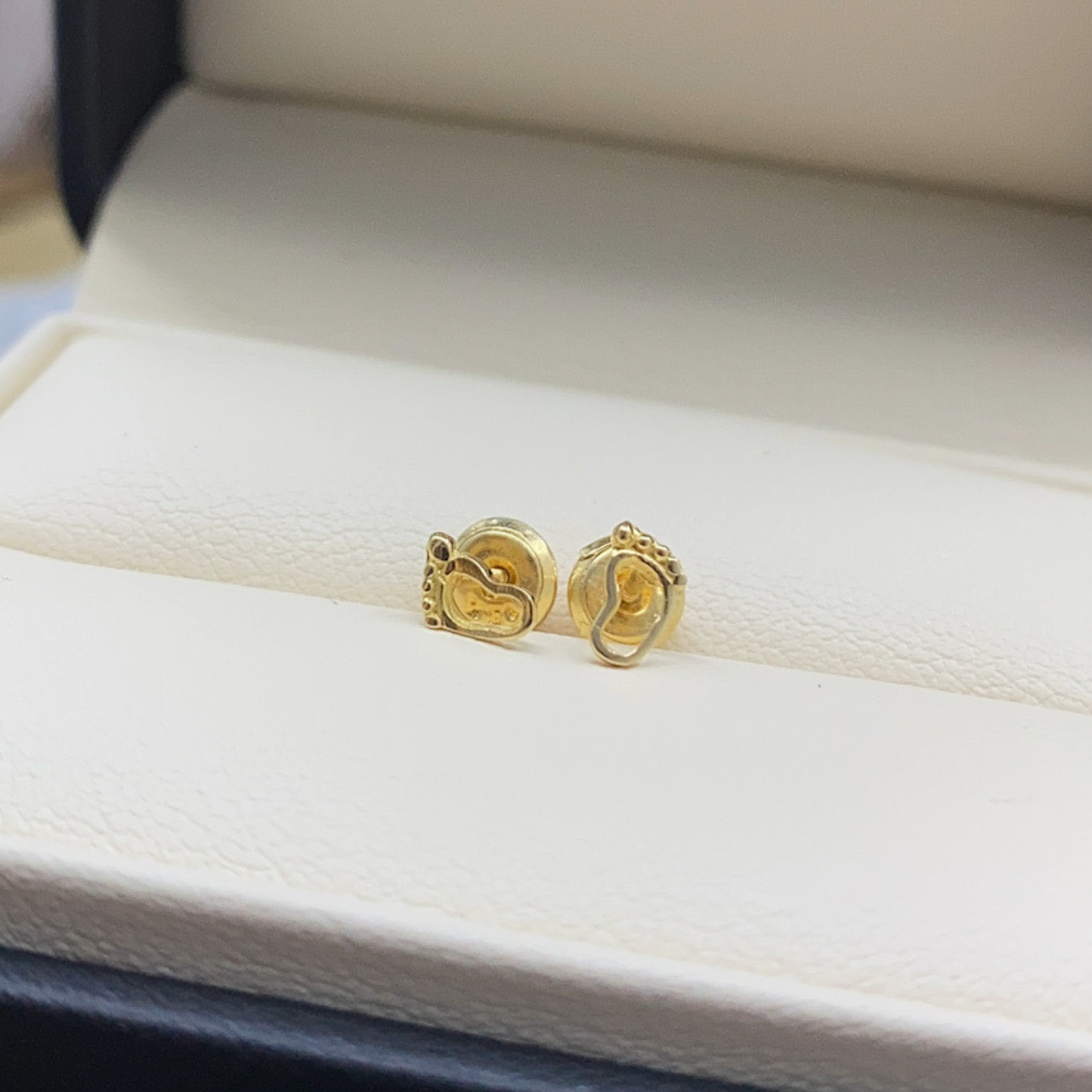 Topos Huellita de Bebé en Oro 18K / 0,56 gr