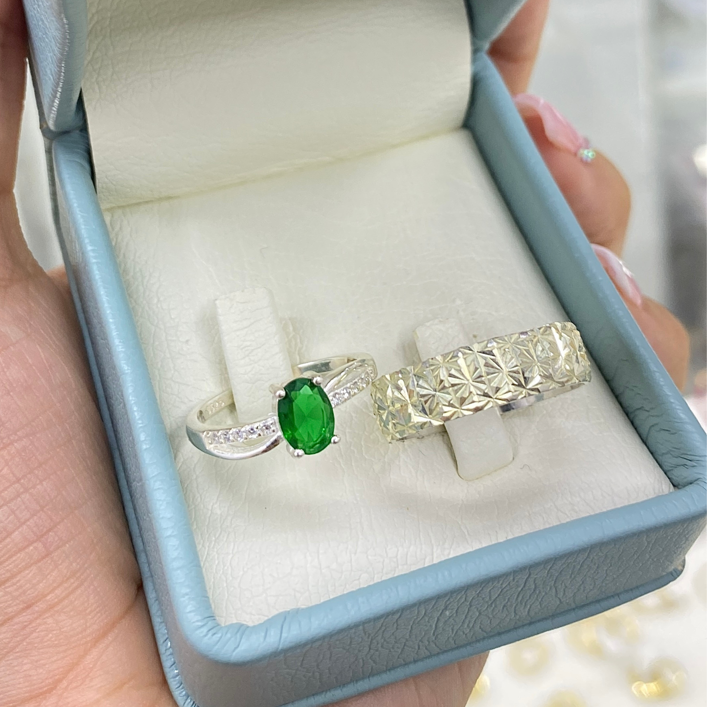 Set de Argolla y Anillo Plata 925 – Grabado y Estuche Incluidosy