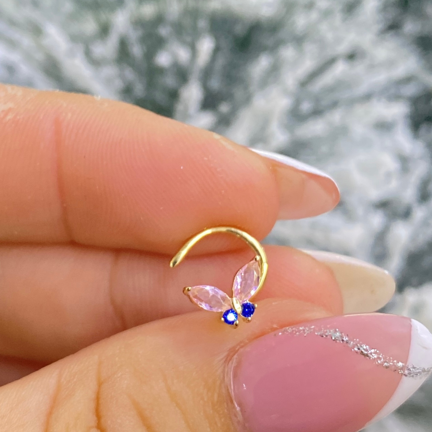 Piercing Mariposa en Oro 18K