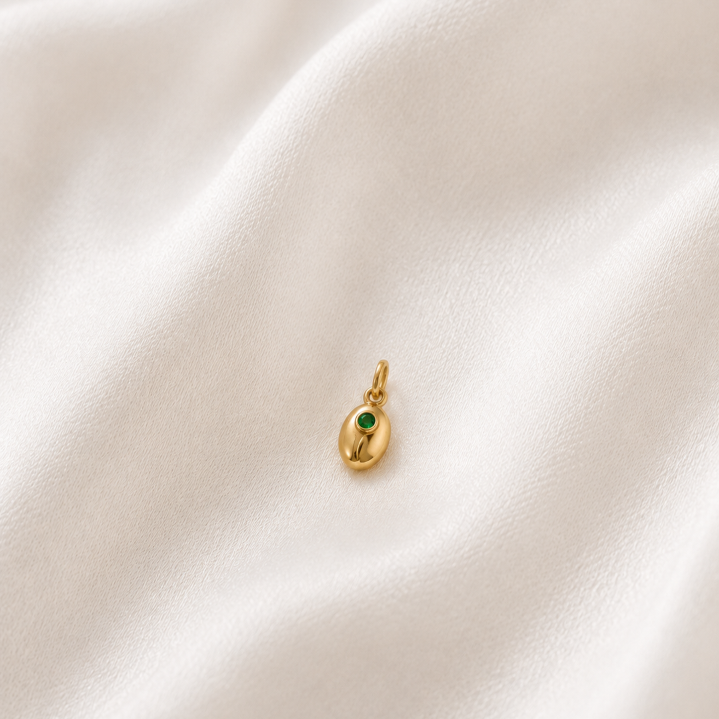 Dije Grano de Café en Oro 18K 0.34 gr