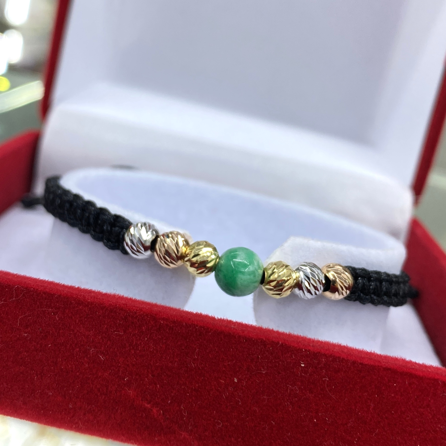 Pulsera Exclusiva en Oro 18K con Esmeralda Natural