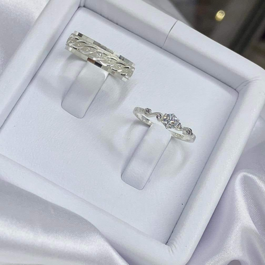 Set de Argolla y Anillo en Plata Ley 925 – Grabado y Estuche Incluidos