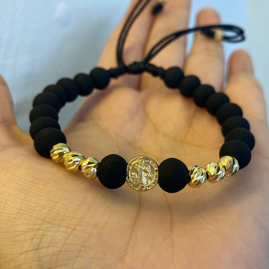 Pulsera San Benito en oro 18K – Fe y elegancia