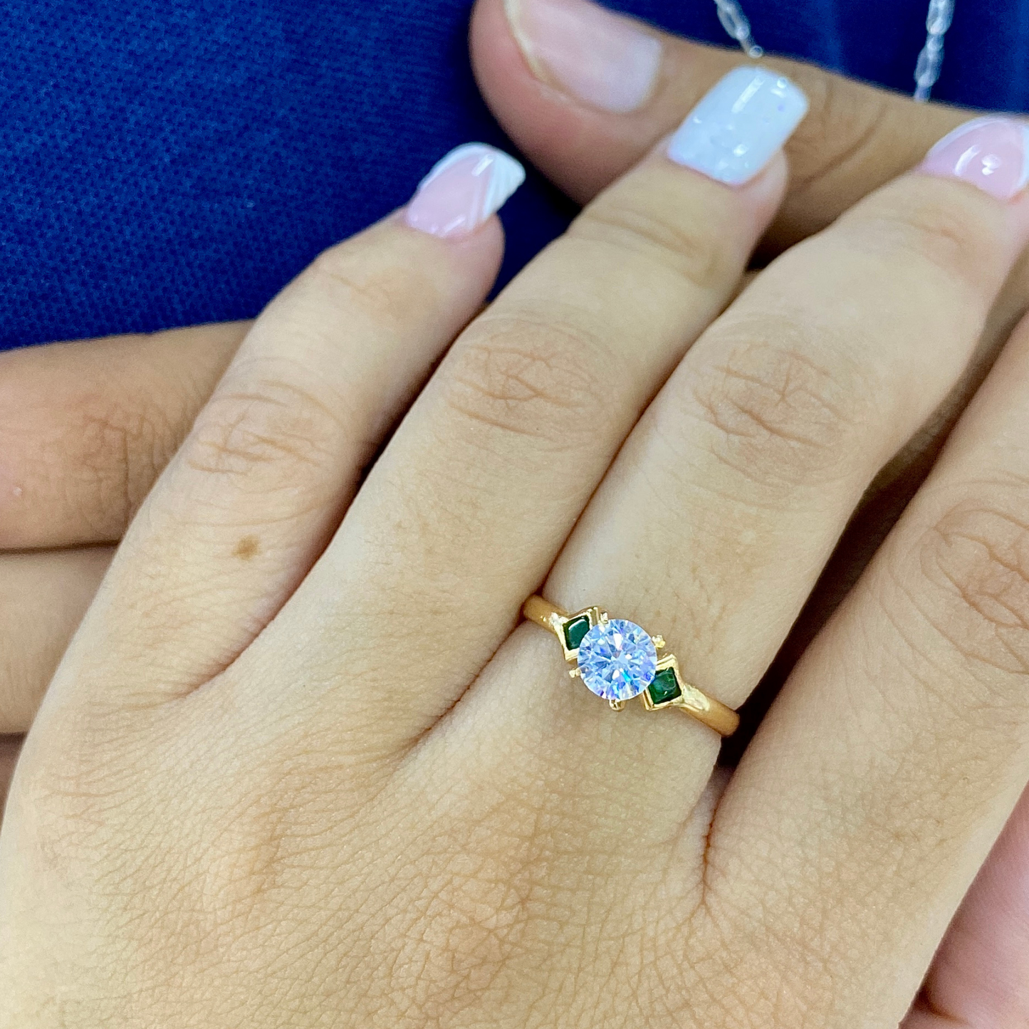 Anillo Clásico Elegancia en Oro 18K