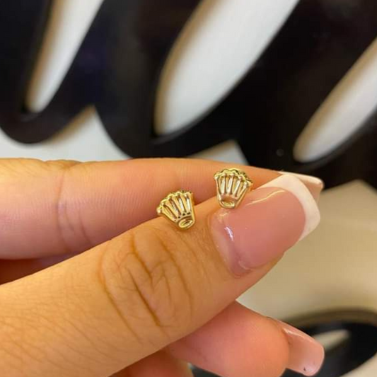 Aretes tipo Rolex en Oro  18k – Elegancia que destaca
