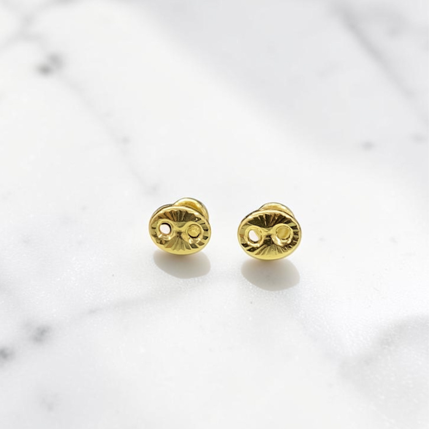 Topos Gucci Diamantados Grandes en Oro 18K / 0,68 gr