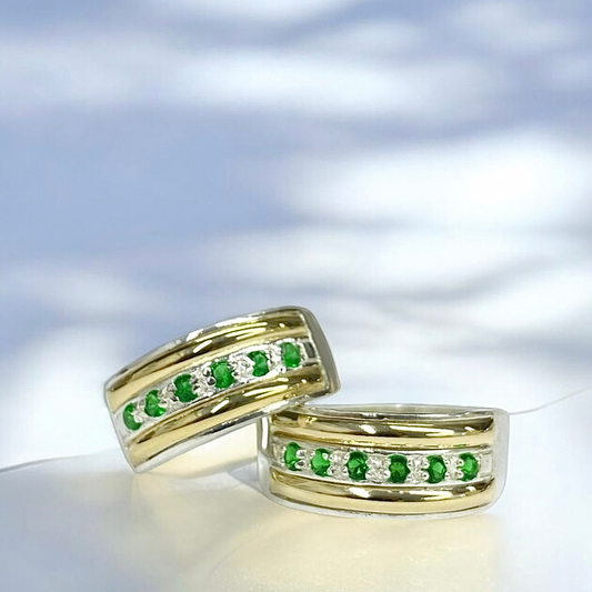 Argollas en Plata Ley 925 con Piedra Verde – Grabado y Estuche Incluidos