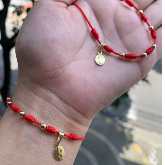 Pulsera Siete Nudos en Oro 18K
