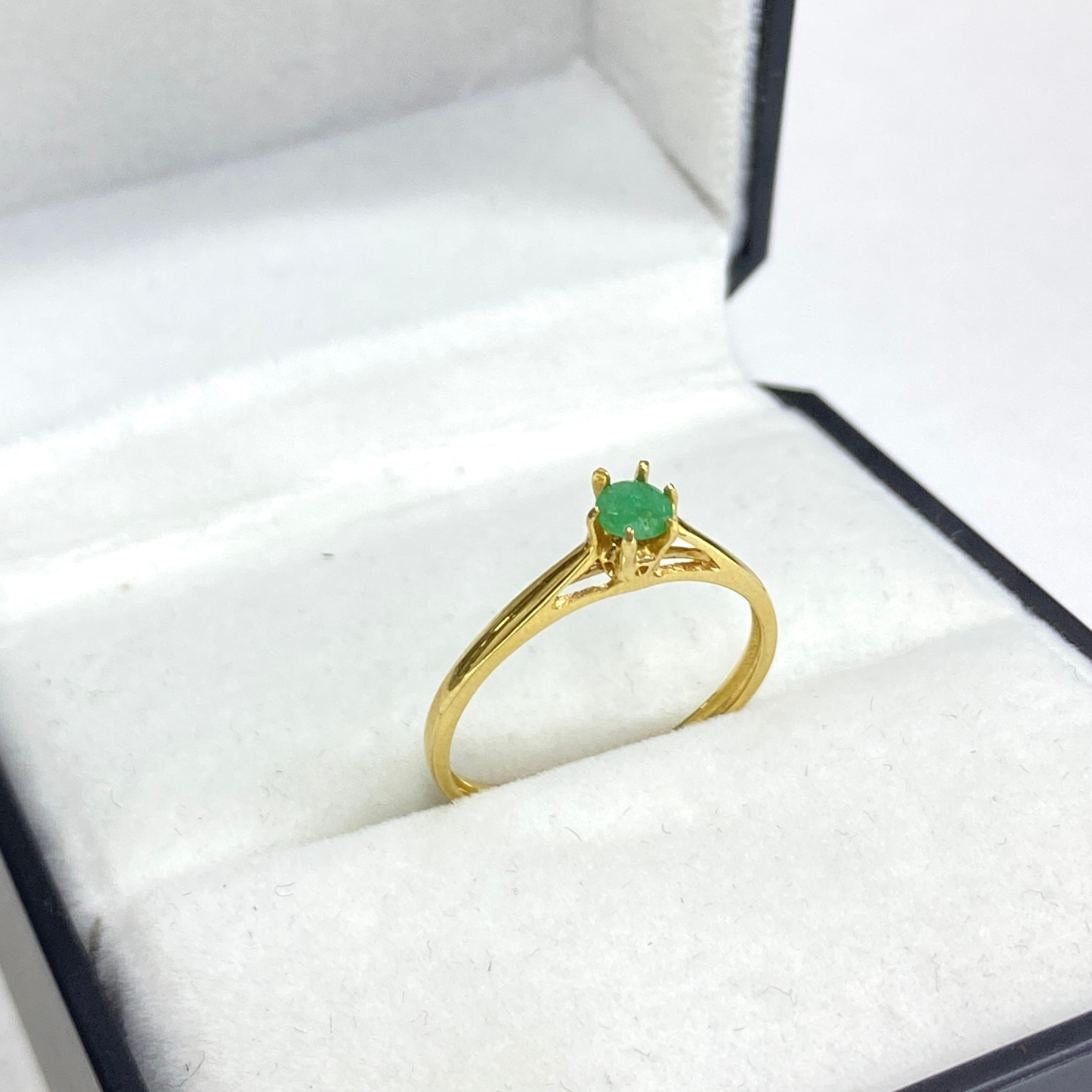 Anillo Esmeralda Oro 18K