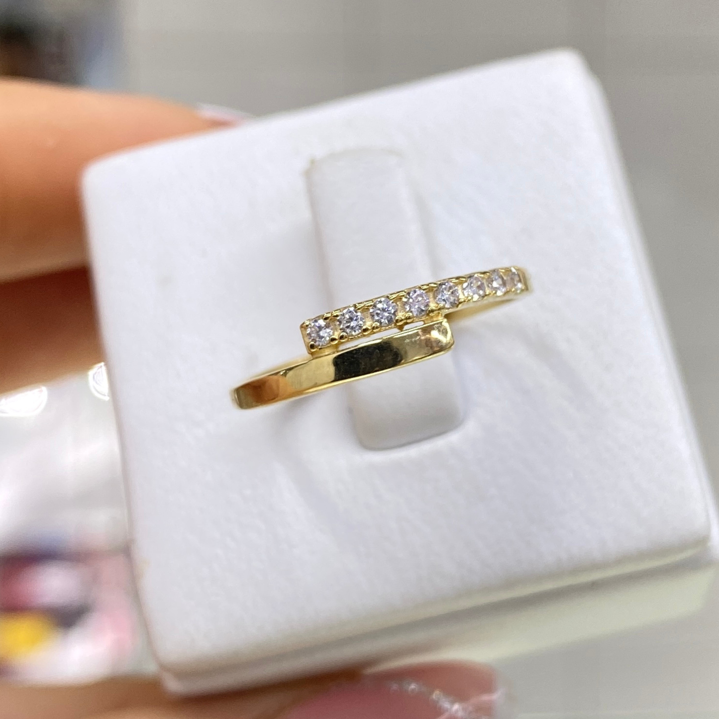 Anillo Destello Dorado  Oro 18K